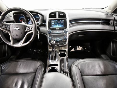 Used 2016 Chevrolet Malibu LTZ image 3