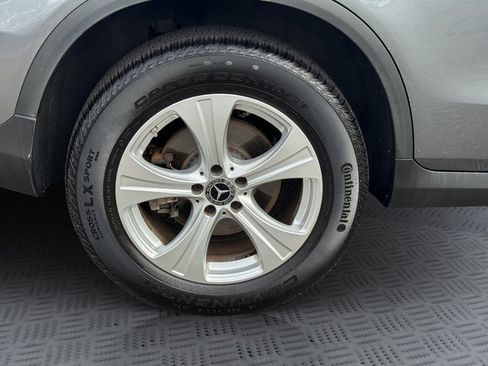 Used 2018 Mercedes-Benz GLC 300 4MATIC image 29