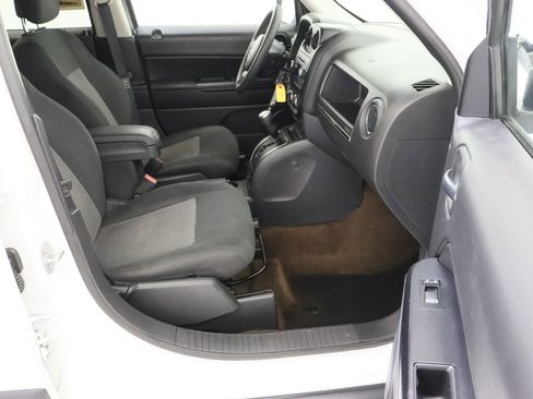 Used 2015 Jeep Patriot Sport w/ Power Value Group FWD image 32