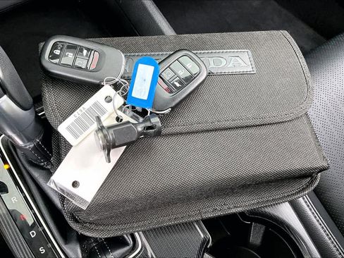 Used 2022 Honda Civic EX-L image 13