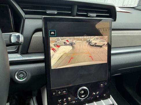 Used 2025 GMC Terrain Elevation image 32