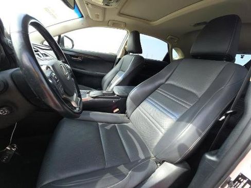 Used 2017 Lexus NX 200t AWD w/ Premium Package image 4