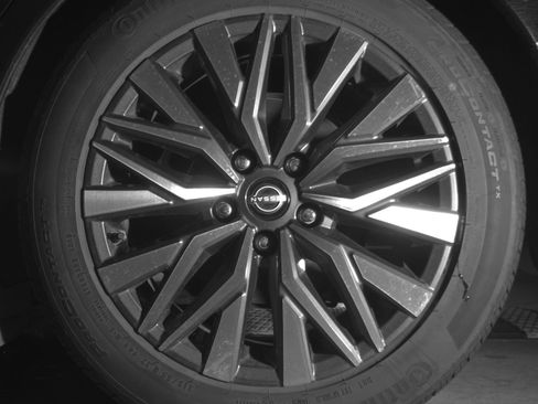 Used 2025 Nissan Altima 2.5 SV image 14