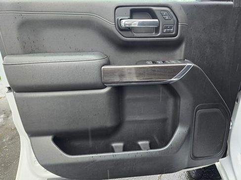 Used 2019 Chevrolet Silverado 1500 LTZ image 26