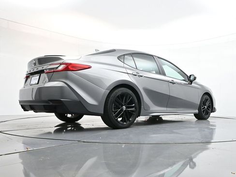 Used 2025 Toyota Camry SE image 46