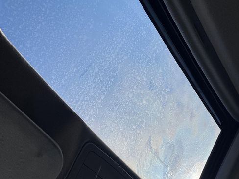 Used 2018 Chevrolet Tahoe LT image 24