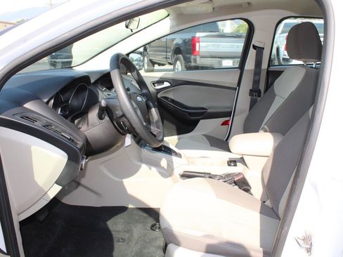 Used 2012 Ford Focus SE FWD image 14