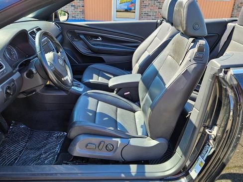 Used 2011 Volkswagen Eos Komfort FWD image 14