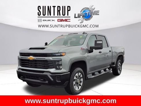 Used 2024 Chevrolet Silverado 2500 Custom w/ Custom Value Package image 27