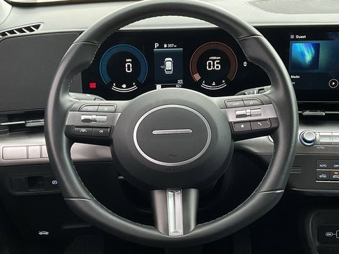 Used 2025 Hyundai Kona SEL image 21