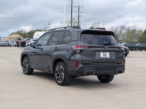 Certified 2025 Subaru Forester Limited image 4