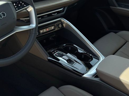 New 2025 Audi Q5 Premium Plus image 22