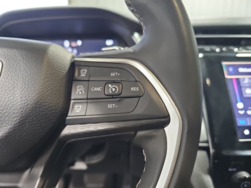 Used 2024 Jeep Grand Cherokee Altitude AWD/4WD image 17
