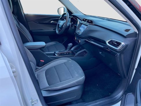 Used 2023 Chevrolet TrailBlazer LT image 25
