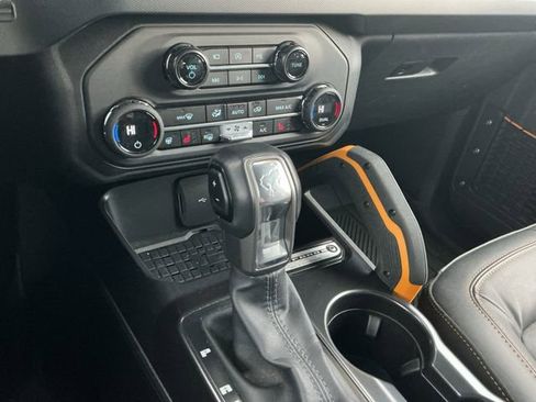 Used 2024 Ford Bronco Badlands image 22