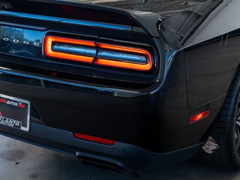 Used 2019 Dodge Challenger SRT Hellcat Redeye image 27