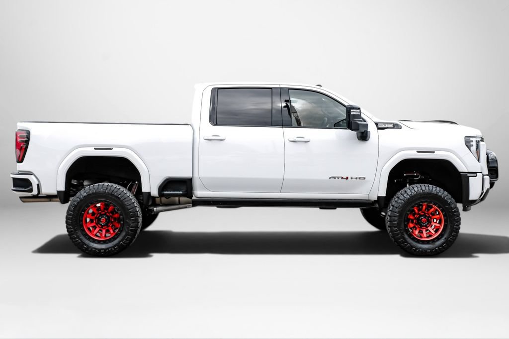 Used 2024 GMC Sierra 2500 AT4 w/ AT4 Premium Plus Package AWD/4WD image 5