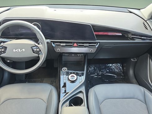 Used 2023 Kia Niro Wind w/ Wind Preserve Package FWD image 11