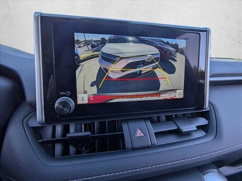 Used 2023 Toyota RAV4 LE image 19