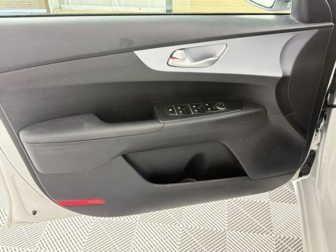 Used 2024 Kia Forte LXS FWD image 13