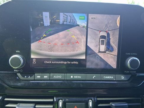 Used 2025 Nissan Pathfinder Rock Creek AWD/4WD image 18