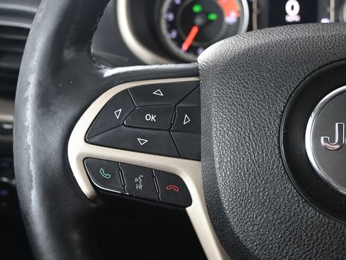 Used 2016 Jeep Cherokee Latitude w/ Safety/Convenience Group image 34