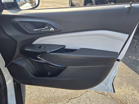 New 2026 Chevrolet Trax LT image 6