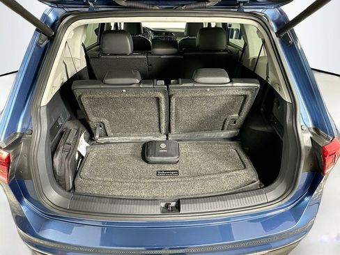 Used 2020 Volkswagen Tiguan SEL FWD image 33