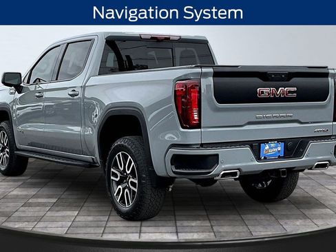 Used 2025 GMC Sierra 1500 AT4 w/ AT4 Premium Package AWD/4WD image 4