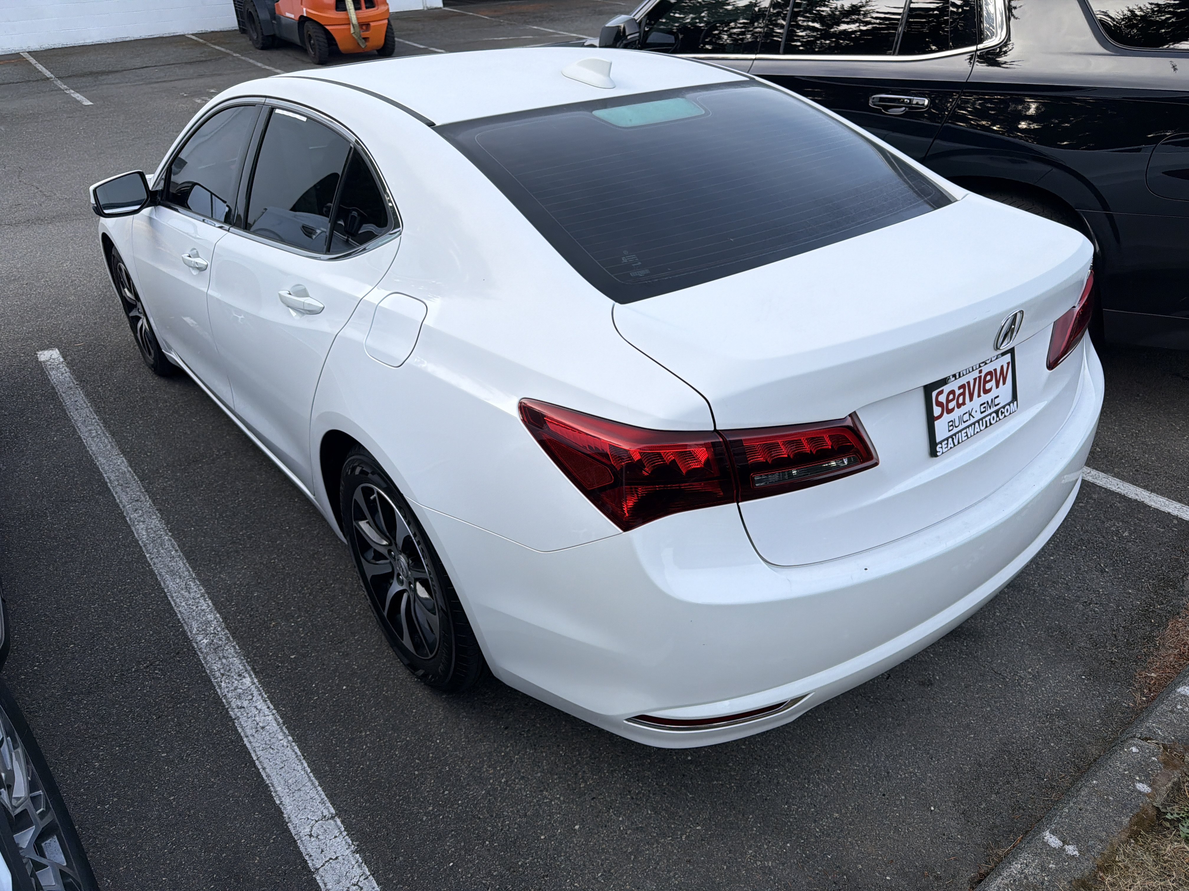 Used 2015 Acura TLX FWD image 3