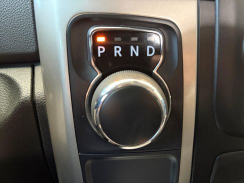 Used 2015 RAM 1500 Big Horn RWD image 18
