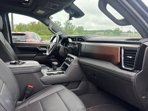Used 2023 GMC Sierra 1500 Denali AWD/4WD image 9