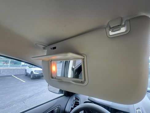 Used 2019 Ford Escape SE FWD image 54