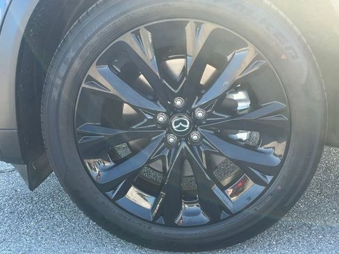 New 2025 MAZDA CX-90 Plug-In Hybrid w/Premium Sport image 9