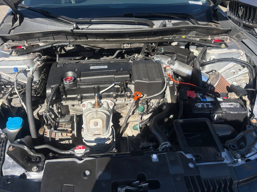 Used 2017 Honda Accord EX image 17