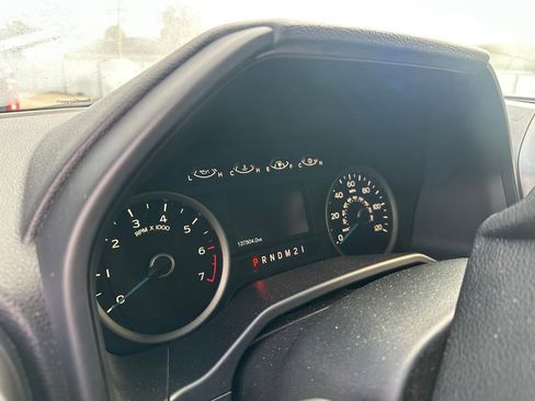 Used 2016 Ford F150 XLT w/ Equipment Group 302A Luxury image 18