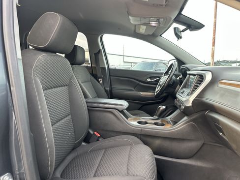 Used 2019 GMC Acadia SLE FWD image 22