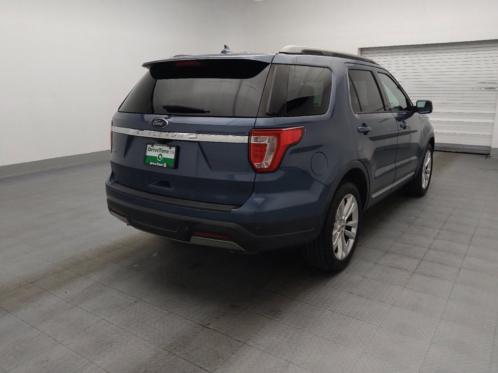 Used 2019 Ford Explorer XLT w/ Equipment Group 202A FWD image 9