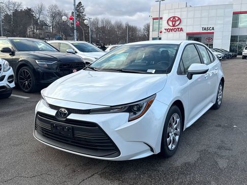 New 2026 Toyota Corolla LE image 3