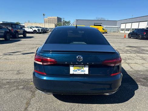 Used 2020 Volkswagen Passat 2.0T R-Line FWD image 5