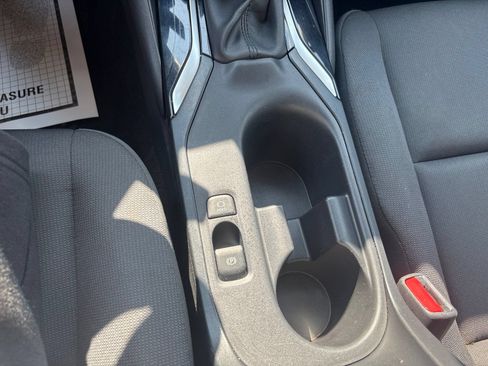 Used 2024 Toyota Corolla LE FWD image 17