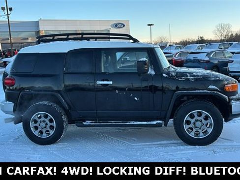 Used 2011 Toyota FJ Cruiser 4WD image 27