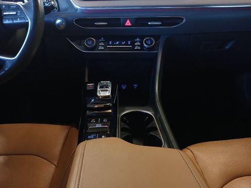 Used 2023 Hyundai Sonata Limited FWD image 3