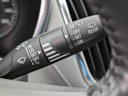 Certified 2021 Chevrolet Equinox Premier image 26