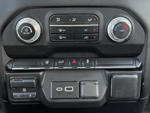 Used 2024 GMC Sierra 2500 Pro w/ Convenience Package AWD/4WD image 17