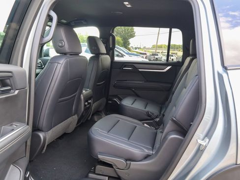 New 2027 GMC Acadia Elevation w/ Black Edition FWD image 10