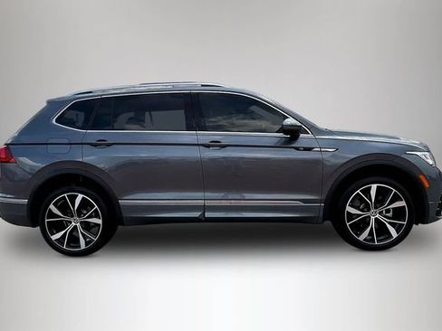 Certified 2024 Volkswagen Tiguan SEL R-Line AWD/4WD image 8