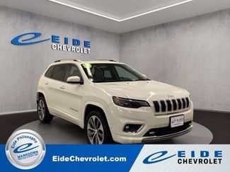 Used 2019 Jeep Cherokee Overland w/ Technology Group AWD/4WD video 1