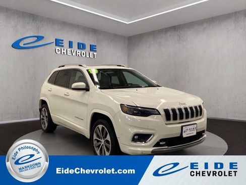 Used 2019 Jeep Cherokee Overland w/ Technology Group AWD/4WD image 1