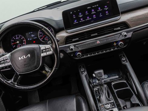 Certified 2022 Kia Telluride EX w/ EX Premium Package AWD/4WD image 20